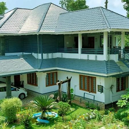 Brothers Homestay Alappuzha Bagian luar foto